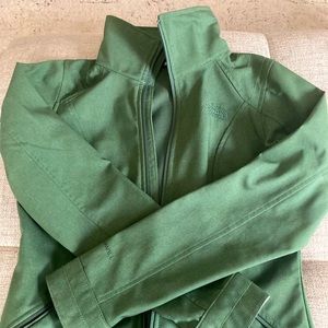 Northface full zip coat - like new! Hunter green color XS